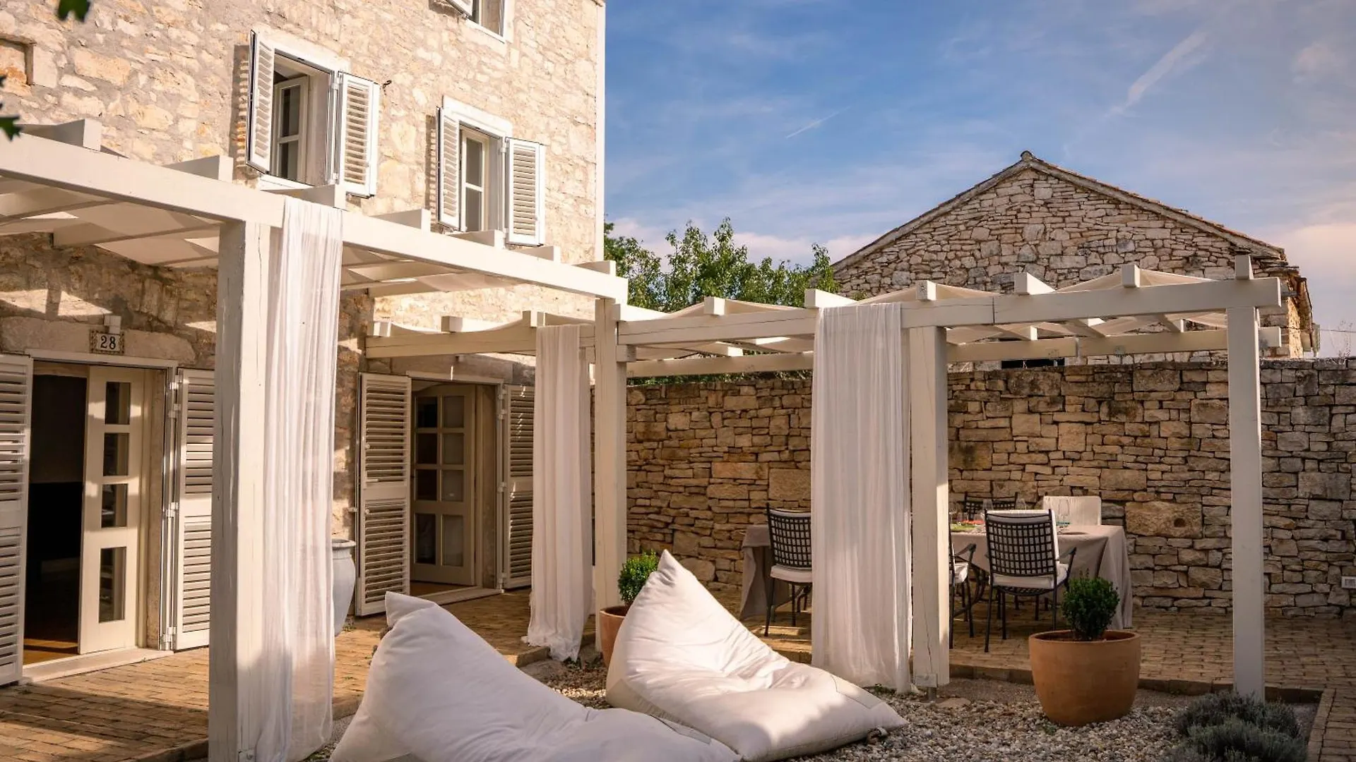 Heritage Home Casare Režanci